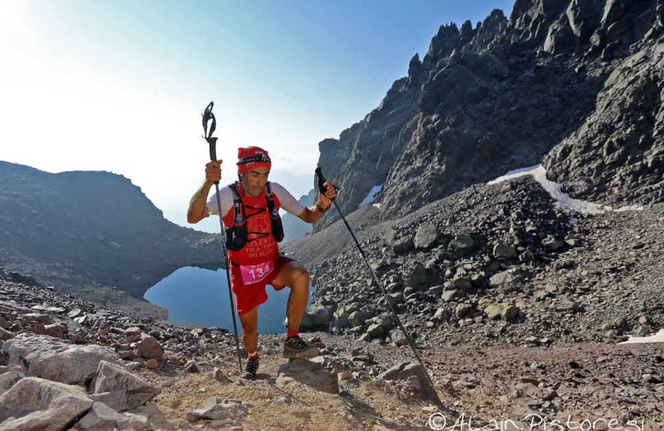 Courir un trail en Corse : avec ou sans bâtons ? Courir un trail en Corse : avec ou sans bâtons ?